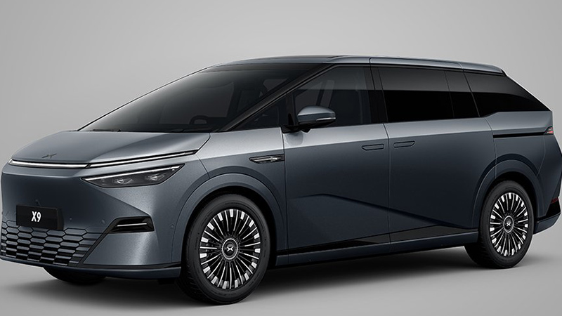 XPeng-X9-—-MPV